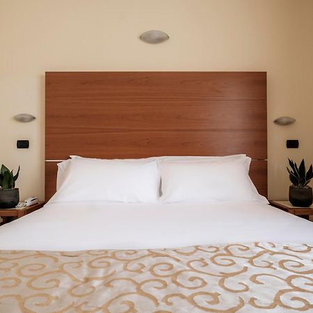 Hotel Lory Форлі Екстер'єр фото